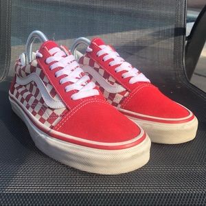 Vans M6